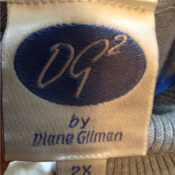 DG woman’s turtleneck sweater. Size 2X. - Picture 2 of 5